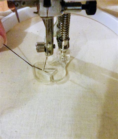 How To Use A Free Motion Darning Foot Sewing Bee Fabrics