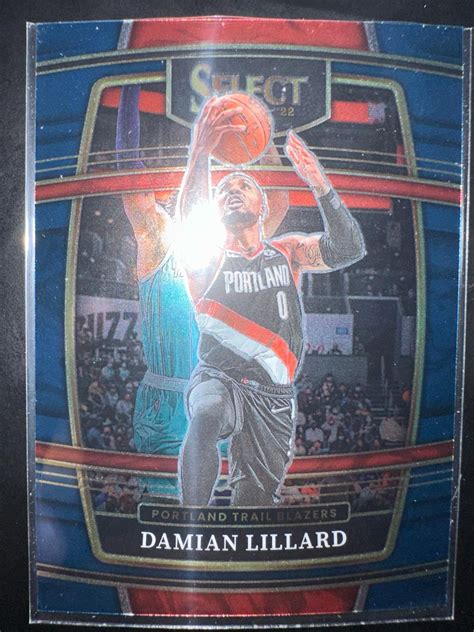 Damian Lillard Blue Prices Panini Select Basketball Cards