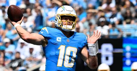 Justin Herbert Injury Update NFL Insider Offers Latest On Chargers QB