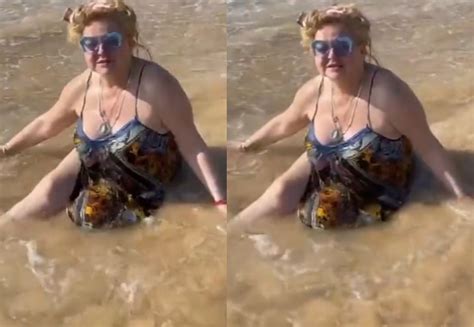 New Hot Sexy Magda Gessler Bikini Pics