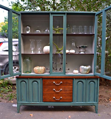 Heir And Space A Mid Century Modern China Hutch