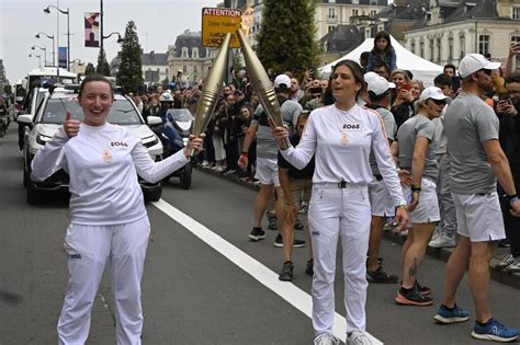 JO 2024 À Rennes la flamme olympique précède un riche été sportif