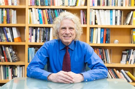 El filósofo Peter Singer y el psicólogo Steven Pinker ganan el Premio