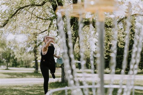 Learn How To Master The Disc Golf Forehand Throw Launch Point Golf