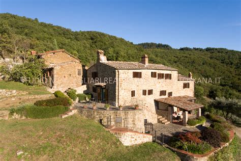 Natursteinhaus Mit Nebengeb Ude In Panoramalage Studio Immobiliare