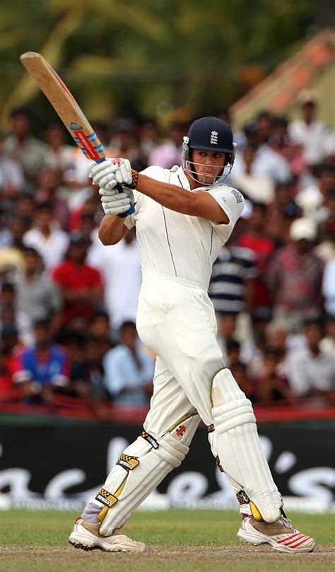 Alastair Cook Pulls During His Seventh Test Century Espncricinfo