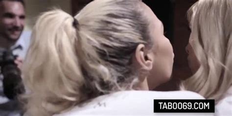 Blonde Teen Whores Kenzie Reeves And Carmen Caliente Fucked By A Driver Porn Alex Legend