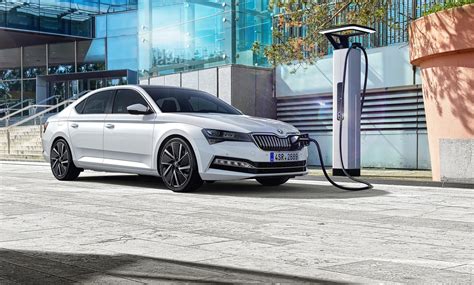 Škoda Superb Iv 2019 Precios Desde 39950 Euros Con Etiqueta Cero