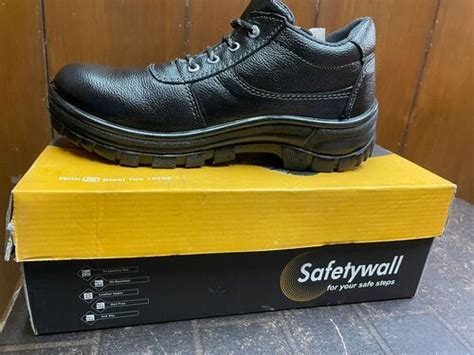 Pu Safety Shoes At Best Price In Delhi Delhi Mahadev Trading Co