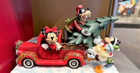 Jim Shore Holiday Figurines Arrive at Art of Disney - MickeyBlog.com