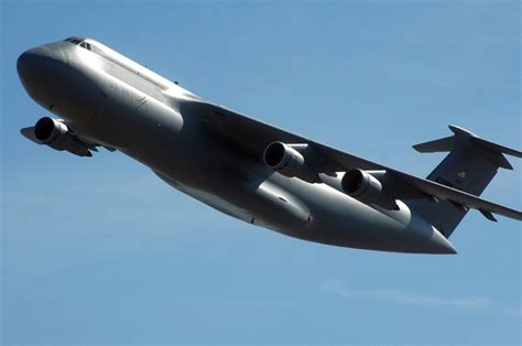 Lockheed C-5 Galaxy - Aircrafts and Planes