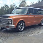 1972 GMC Suburban Bagged 350 Air Ride Drive Anywhere Super Clean Patina