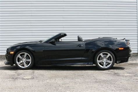 Sell used 2011 chevrolet camaro 2ss convertible black like new 1780 ...