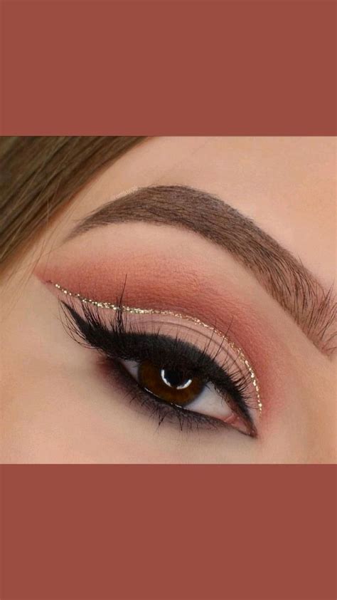 Eye Makeup Glitter Liner Smokey Eye Wine Colour Look Nude Colour Eyeliner Mascara