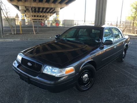 Ford Crown Victoria Police Interceptor P71