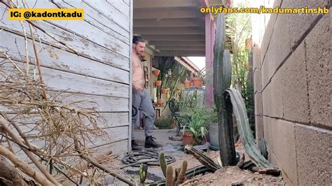 Naked Guy Drinking Piss XNXX