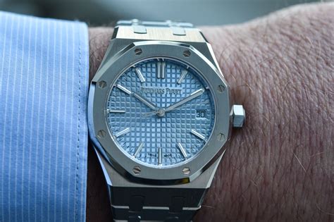 Hands On Audemars Piguet Royal Oak Selfwinding Mm St