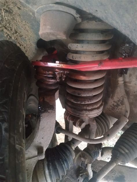 Старые передние верхние рычаги — Jeep Cherokee (KJ), 3,7 л, 2003 года ...