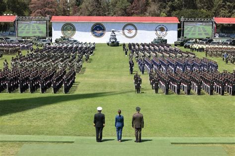 Fuerzas Armadas y GN hacen histórica salutación a Sheinbaum