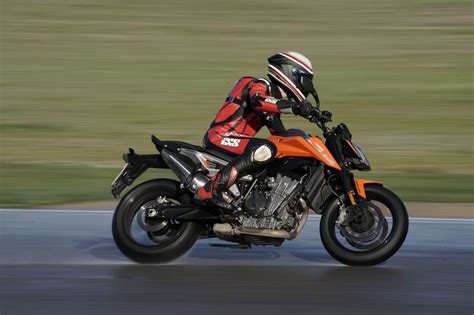 Metzeler Sportec M9 RR Test