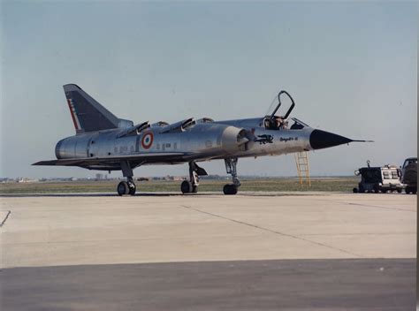 Découvrez Le Prototype Du Mirage Iii V Au Musée De L’air Et De L’espace Actus Passion