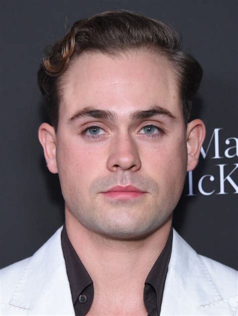 Dacre Montgomery Net Worth, Age, Family, Girlfriend, Biography, and ...