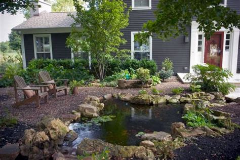 Front Yard Water Features: Boost Your Curb Appeal