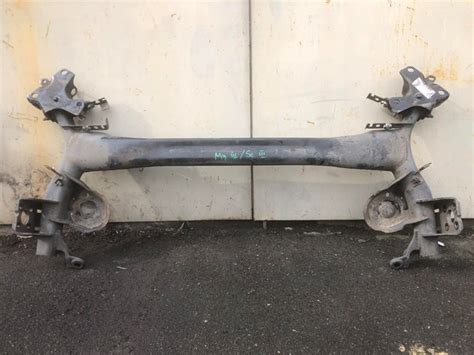 555019103R Renault (RVI) балка задней подвески (подрамник)