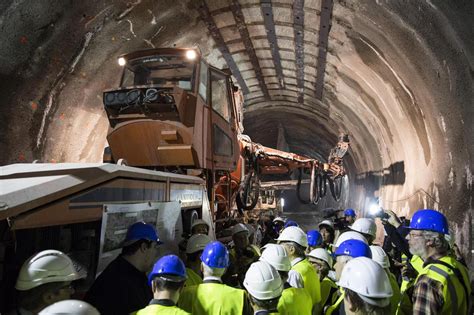 Tav Torino Lione Le Foto Del Cantiere E Del Tunnel In Costruzione