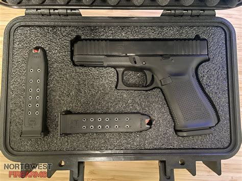 Glock Gen Unfired W Slr Magwell Pelican Case Cobra Foam