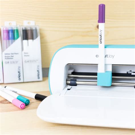 How to Use Cricut Pens with your Cricut – Draw/Write – Daydream Into Reality