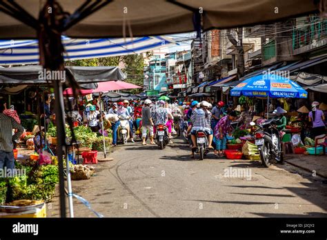 Vietnam Local Food Hi Res Stock Photography And Images Alamy