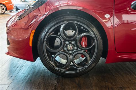 Alfa Romeo 4c Red LE 18 Richmonds