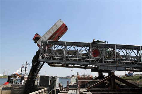 Panel Bridge For Bulk Material Loading In Ijmuiden Waagner Biro