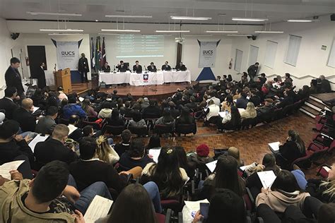 8ª Turma realiza sessão externa de julgamento no Campus da UCS em Canela