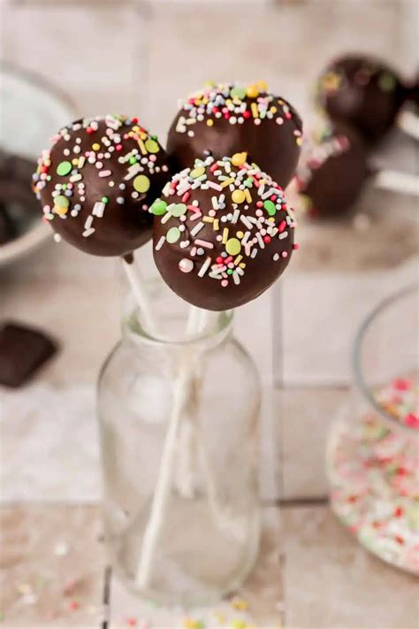 How To Make Chocolate Cake Pops Recipe From Scratch