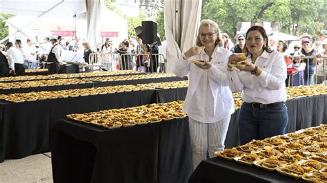 Obtiene CDMX Récord Guinness por la mayor cantidad de tacos servidos en