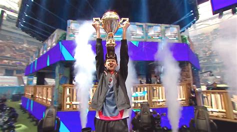 Fortnite World Cup Champion Bugha Swatted On Stream