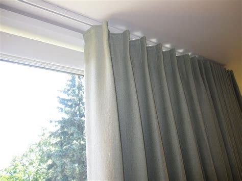 Ceiling Curtain Track / bay window curtain tracks that look great and work even better - Curved ...