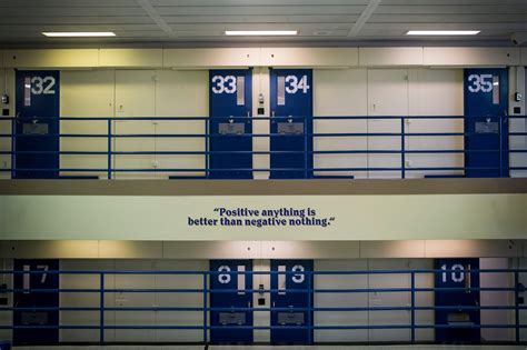 Rikers Island inmate dies of coronavirus after COVID-19 swept notorious