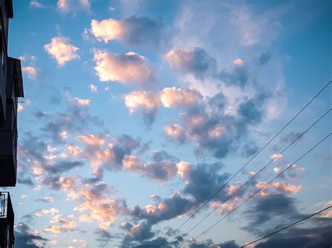 無料画像 雲 空 日の出 日没 太陽光 朝 夜明け 雰囲気 夕暮れ 昼間 イブニング 残光 気象現象