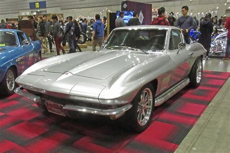 Event Yokohama Hot Rod Custom Show マッドネスモーターズアメ車カマロチャージャーのフルレストアカスタム修理販売