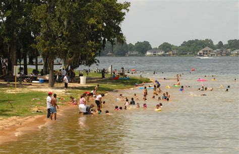 Businesses On Lake Conroe Hope For Busy Season Houston Chronicle