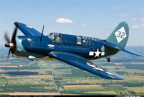 Curtiss Sb2c Helldiver Bombardero Embarcado La Segunda Guerra Mundial