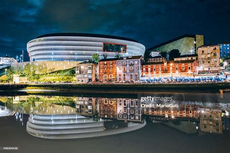 San Mames Stadium At Night High-Res Stock Photo - Getty Images