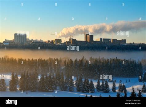 Edmonton winter skyline hi-res stock photography and images - Alamy