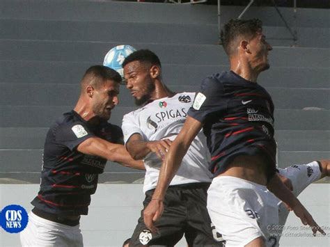 Lo Spezia Ci Prova Per Puscas Ma Il Genoa Prende Tempo Verde Piace Al