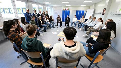 Lehrer warnen vor Radikalisierung Workshops an Schulen Österreich