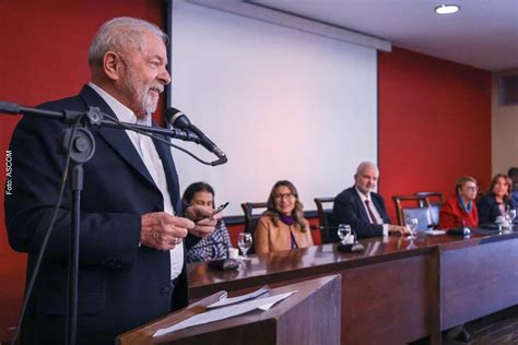 Em Juiz De Fora Lula Visita Memorial De Itamar Franco E Conversa Com