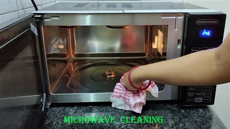 How To Clean Microwave Oven In Minutes Microwave Cleaning Tips